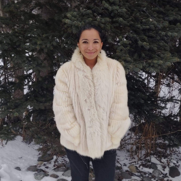 Meet your Posher, Mj - Picture 1 of 1